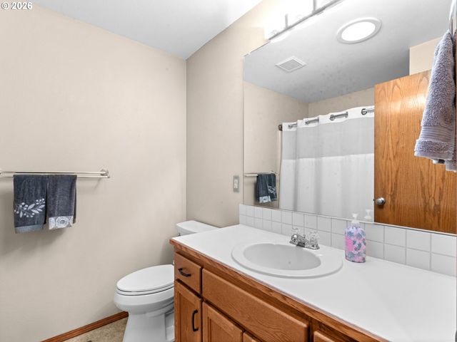 1806 Ne 150TH Ave, Portland, OR 97230