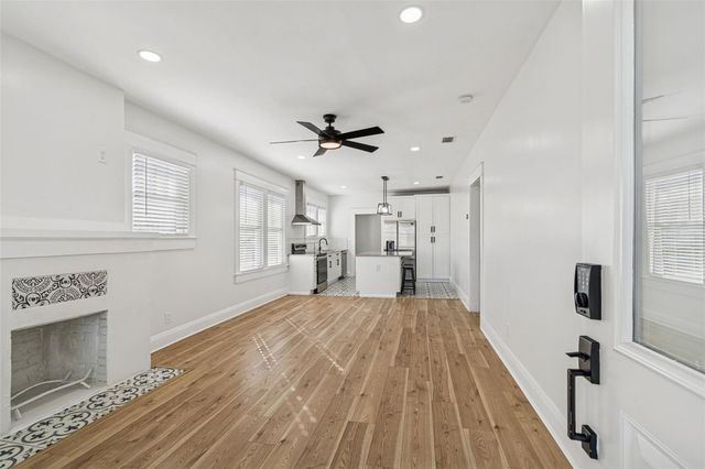 511 E STRATFORD AVENUE, Tampa, FL 33603