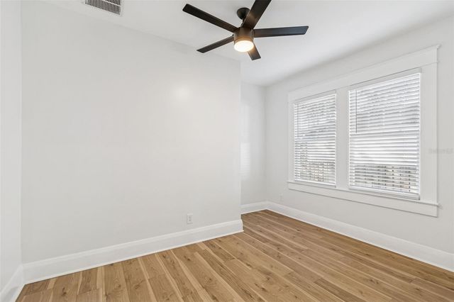 511 E STRATFORD AVENUE, Tampa, FL 33603