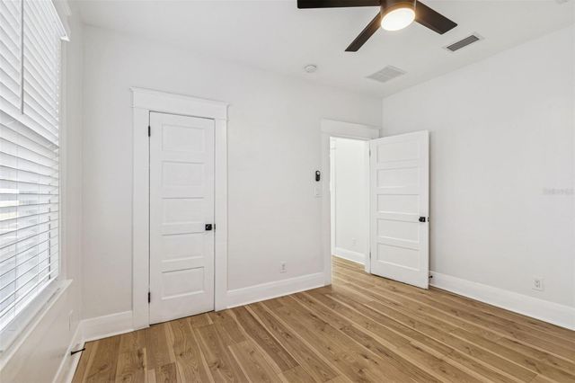 511 E STRATFORD AVENUE, Tampa, FL 33603