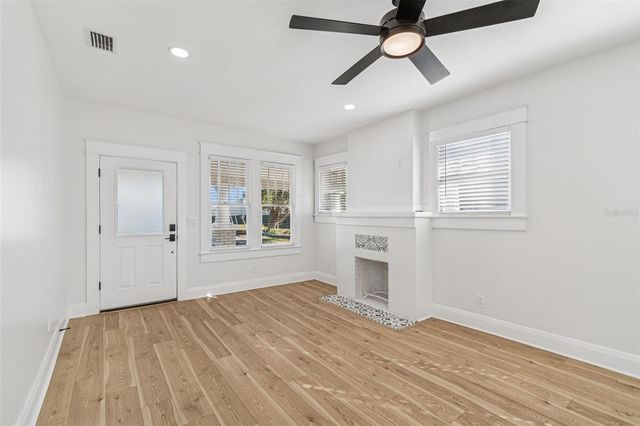 511 E STRATFORD AVENUE, Tampa, FL 33603