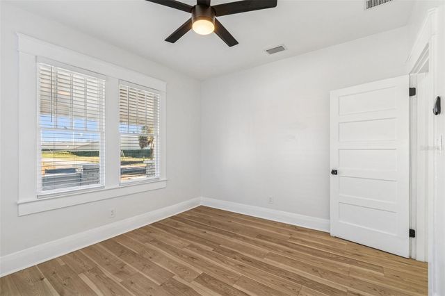 511 E STRATFORD AVENUE, Tampa, FL 33603