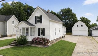 32 W Mckinley Avenue, Zeeland, MI 49464