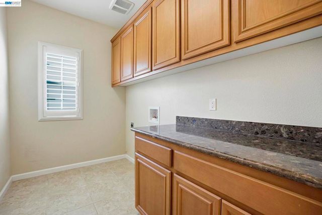 4976 4976 Ivyleaf Springs Rd, San Ramon, CA 94582