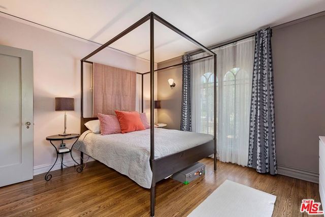 100 N Arden Boulevard, Los Angeles, CA 90004