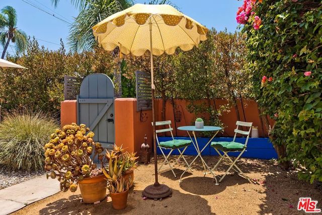 100 N Arden Boulevard, Los Angeles, CA 90004