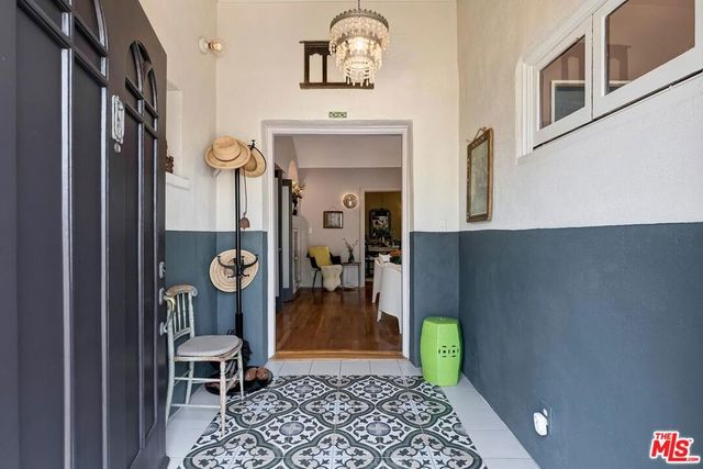 100 N Arden Boulevard, Los Angeles, CA 90004