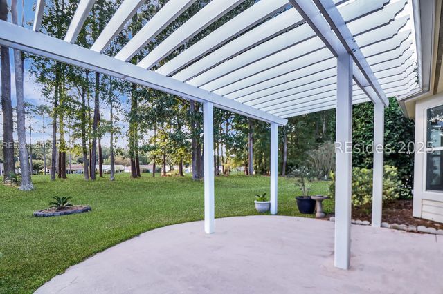 20 Devant Dr E, Bluffton, SC 29909