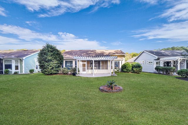 20 Devant Dr E, Bluffton, SC 29909