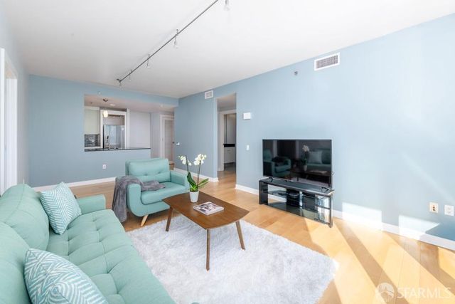 501 Beale Street 8B, San Francisco, CA 94105