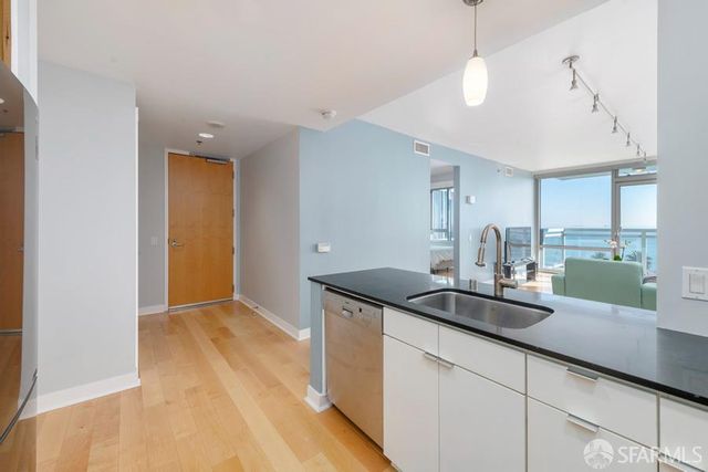 501 Beale Street 8B, San Francisco, CA 94105