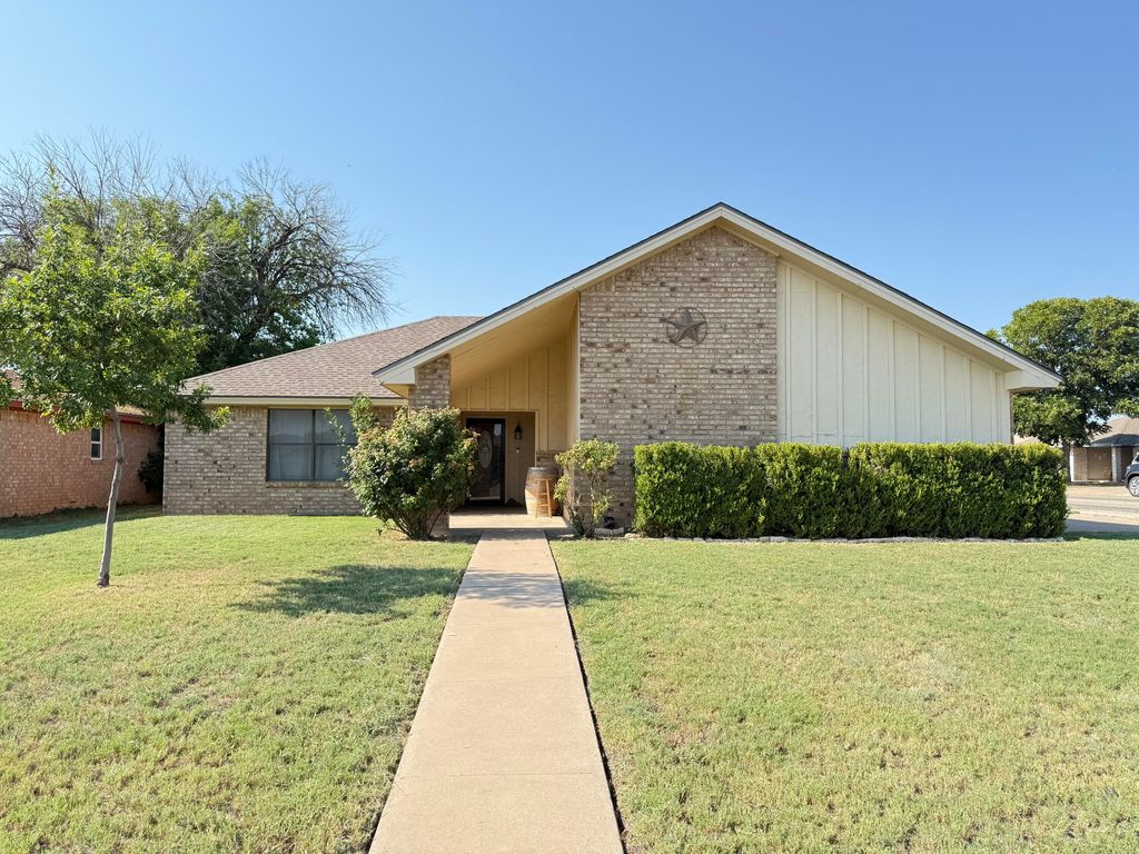 Image 1 of property listing at 2501 1st Atlas Street, San Angelo, TX 76905