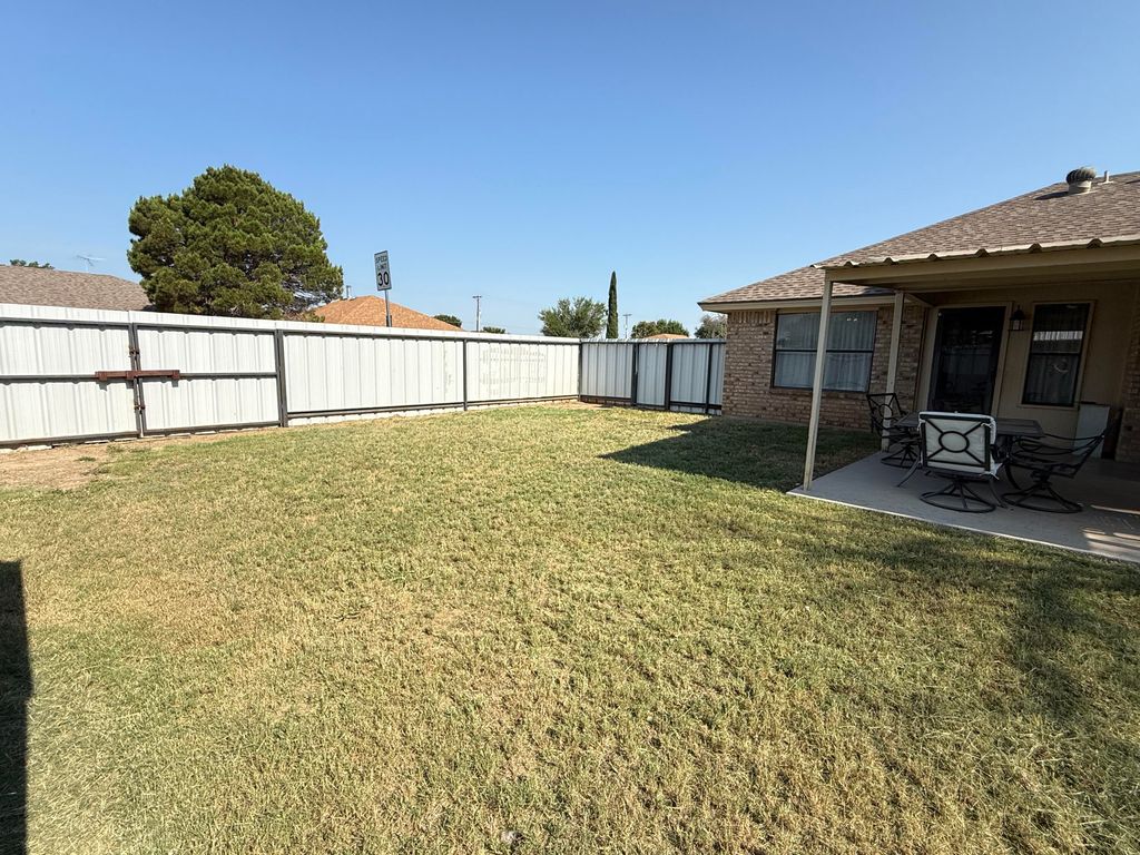 Image 26 of property listing at 2501 1st Atlas Street, San Angelo, TX 76905