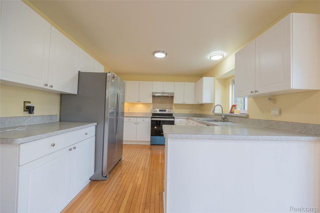 14073 Kahla Drive, Van Buren Charter Township, MI 48111