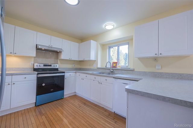 14073 Kahla Drive, Van Buren Charter Township, MI 48111