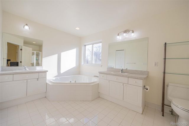 14073 Kahla Drive, Van Buren Charter Township, MI 48111