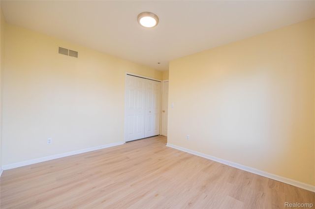 14073 Kahla Drive, Van Buren Charter Township, MI 48111