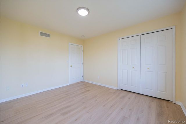 14073 Kahla Drive, Van Buren Charter Township, MI 48111