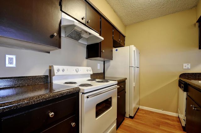 2414 Ventura DR 208, Austin, TX 78741