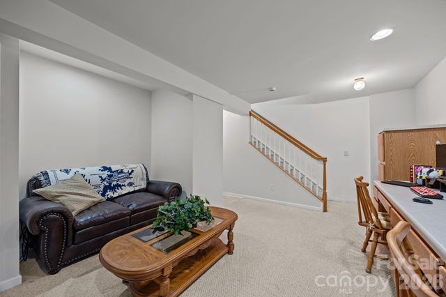 9584 Blossom Hill Drive, Huntersville, NC 28078