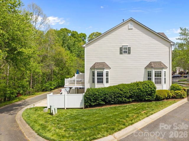9584 Blossom Hill Drive, Huntersville, NC 28078