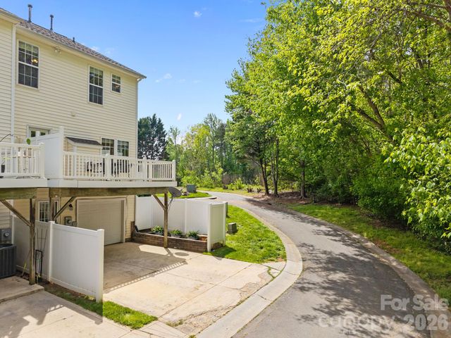 9584 Blossom Hill Drive, Huntersville, NC 28078