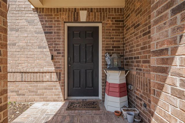 8339 Hampton Bay Drive, Baytown, TX 77523