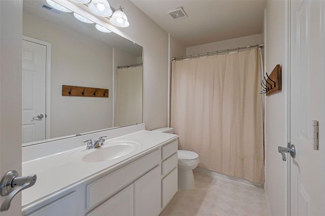 8339 Hampton Bay Drive, Baytown, TX 77523