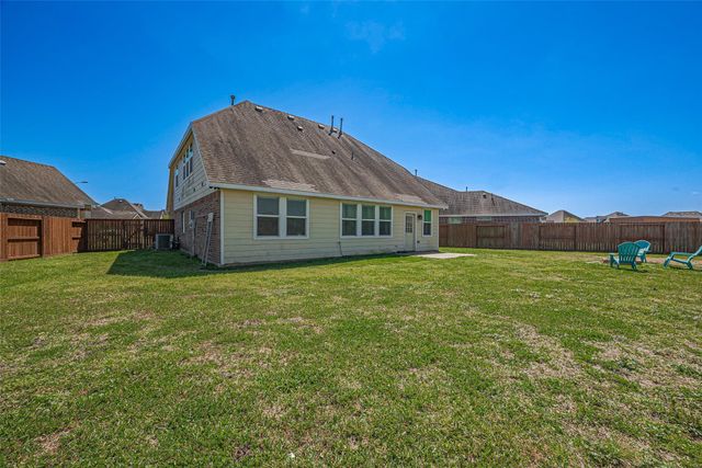 8339 Hampton Bay Drive, Baytown, TX 77523