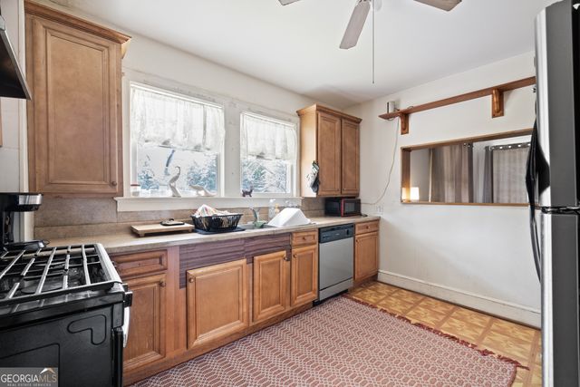 127 Strickland Street, Fairburn, GA 30213