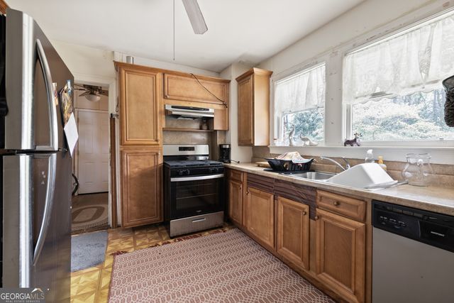 127 Strickland Street, Fairburn, GA 30213