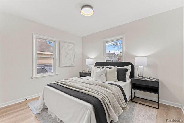 18714 Gaylord, Redford, MI 48240