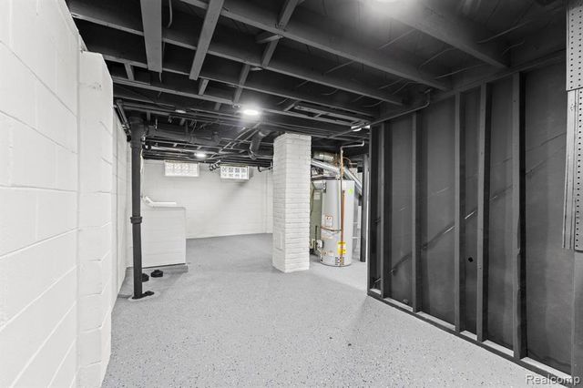 18714 Gaylord, Redford, MI 48240