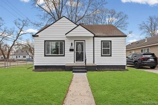 18714 Gaylord, Redford, MI 48240