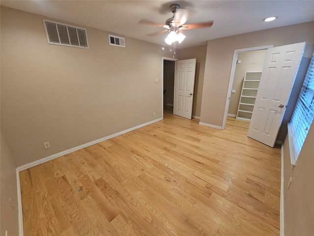 9910 Royal Lane 1204, Dallas, TX 75231