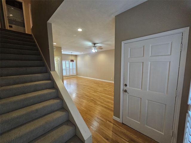 9910 Royal Lane 1204, Dallas, TX 75231