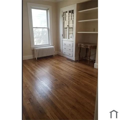 12 Milton 2, Lynn, MA 01902