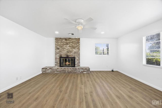 2707 Anza Street, Bakersfield, CA 93305