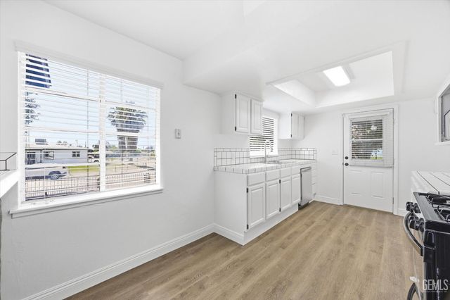 2707 Anza Street, Bakersfield, CA 93305