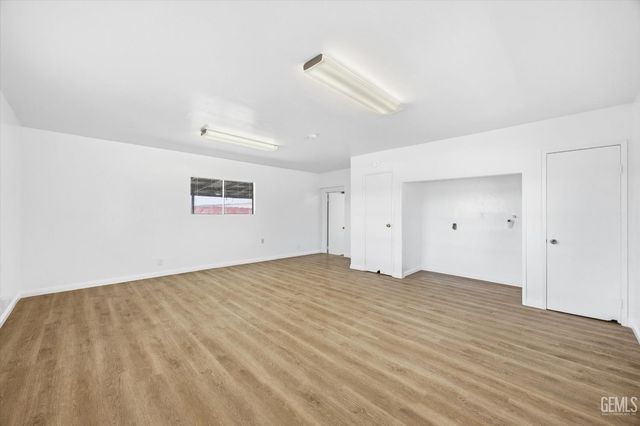 2707 Anza Street, Bakersfield, CA 93305