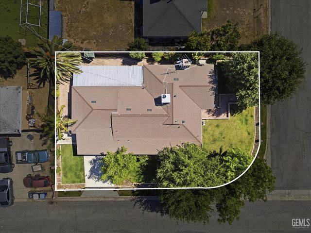 2707 Anza Street, Bakersfield, CA 93305