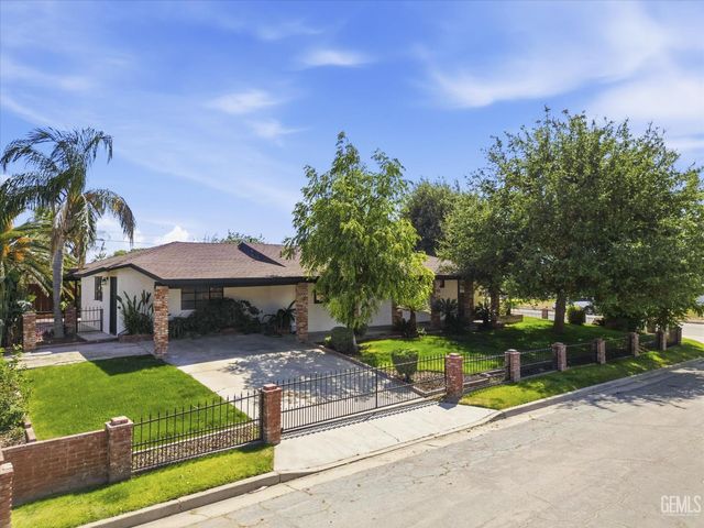 2707 Anza Street, Bakersfield, CA 93305