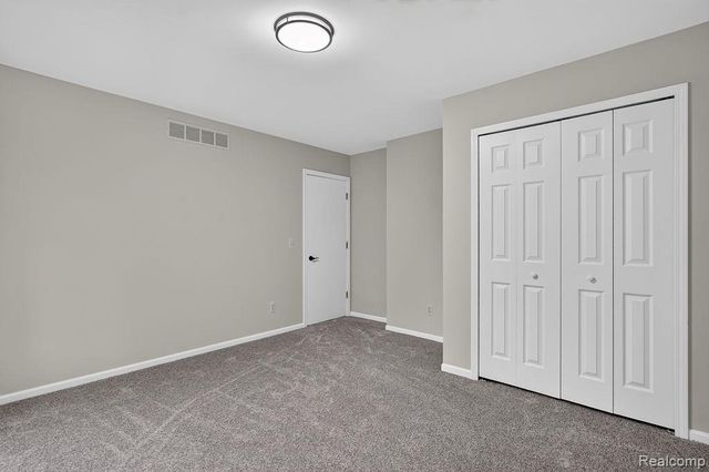 2524 Curtis Road, Leonard, MI 48367