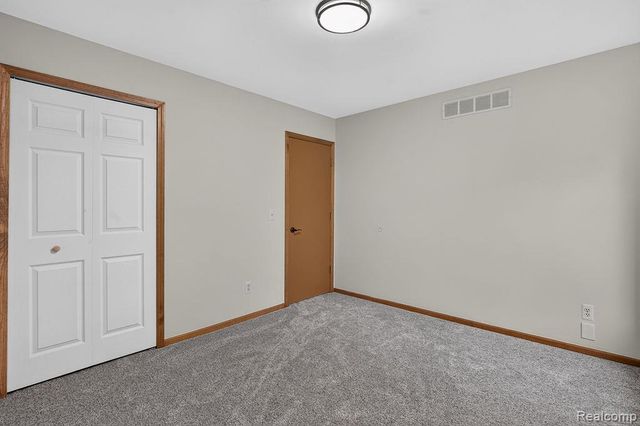 2524 Curtis Road, Leonard, MI 48367