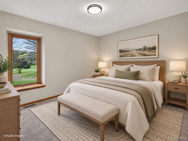 2524 Curtis Road, Leonard, MI 48367