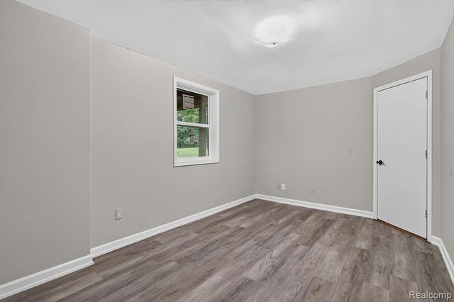 2524 Curtis Road, Leonard, MI 48367