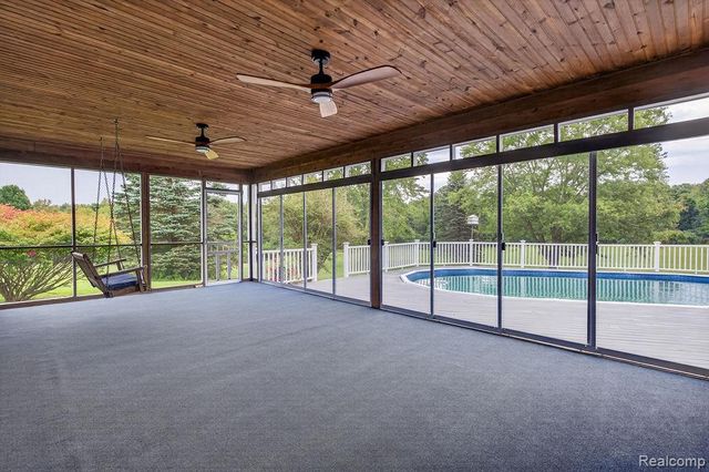 2524 Curtis Road, Leonard, MI 48367