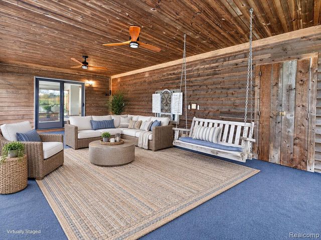 2524 Curtis Road, Leonard, MI 48367