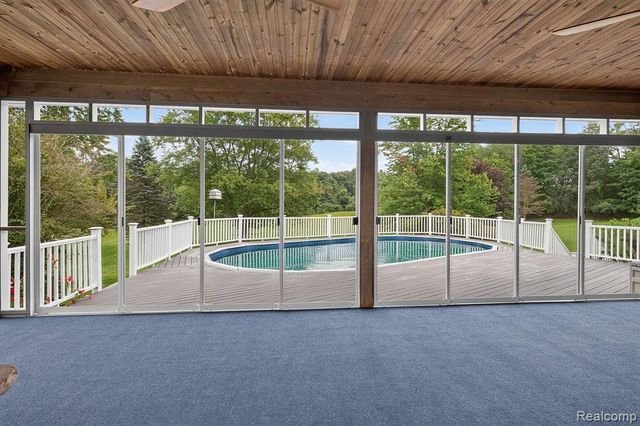 2524 Curtis Road, Leonard, MI 48367