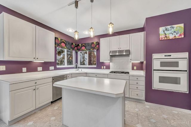 6285 Cherry Lane Farm Drive, West Chester, OH 45069